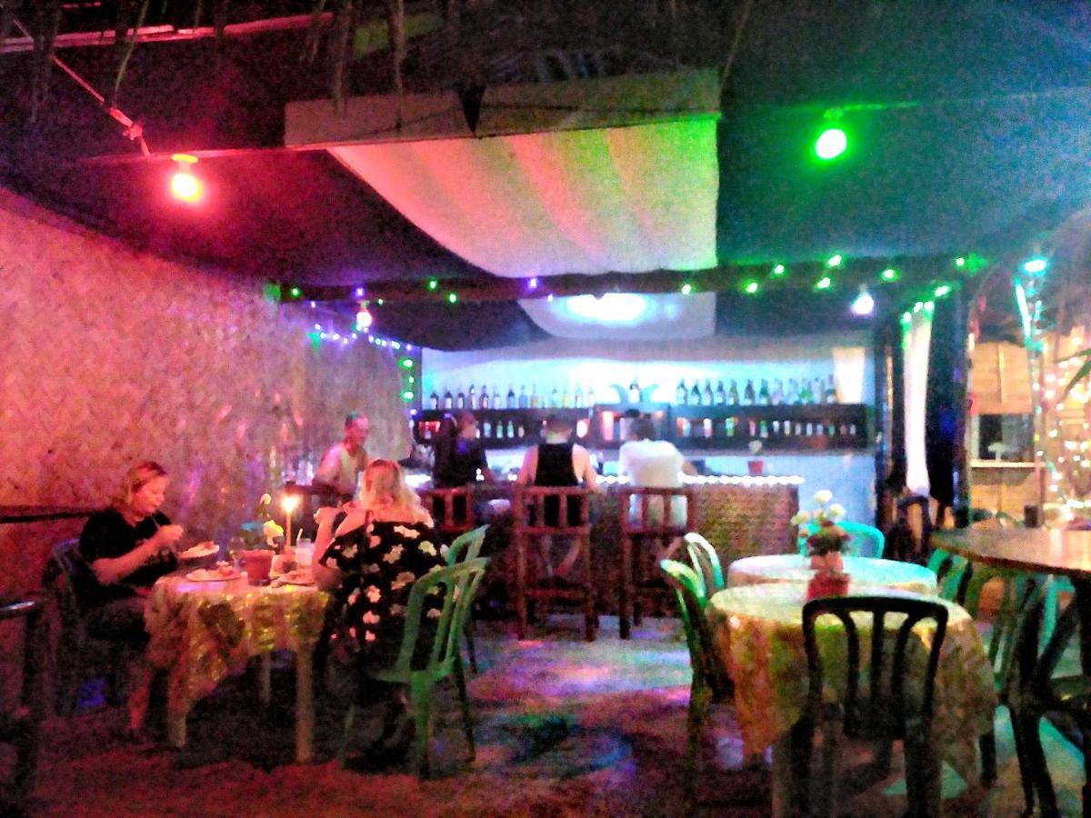 Why Not Restobar Cottages Sabang  Eksteriør billede